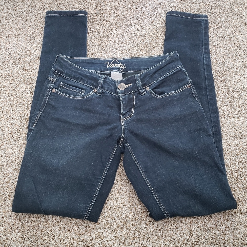 Vanity Skinny Jeans 25W/32L